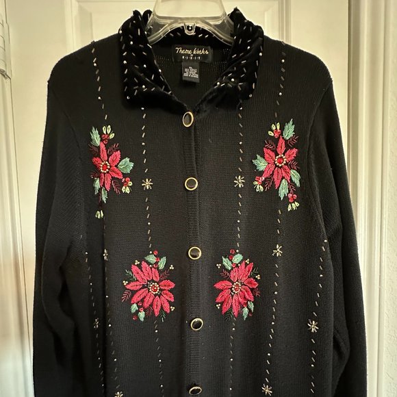 Theme Works by KIKIT Christmas Sweater - Picture 1 of 3